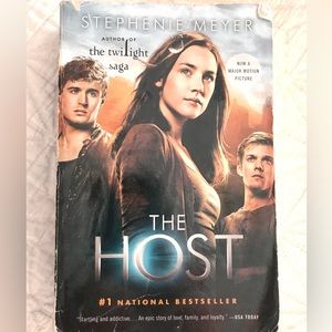 The Host by Stephenie Meyer book paperback good condition